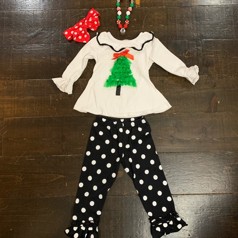 Girls boutique Christmas outfit with accessories